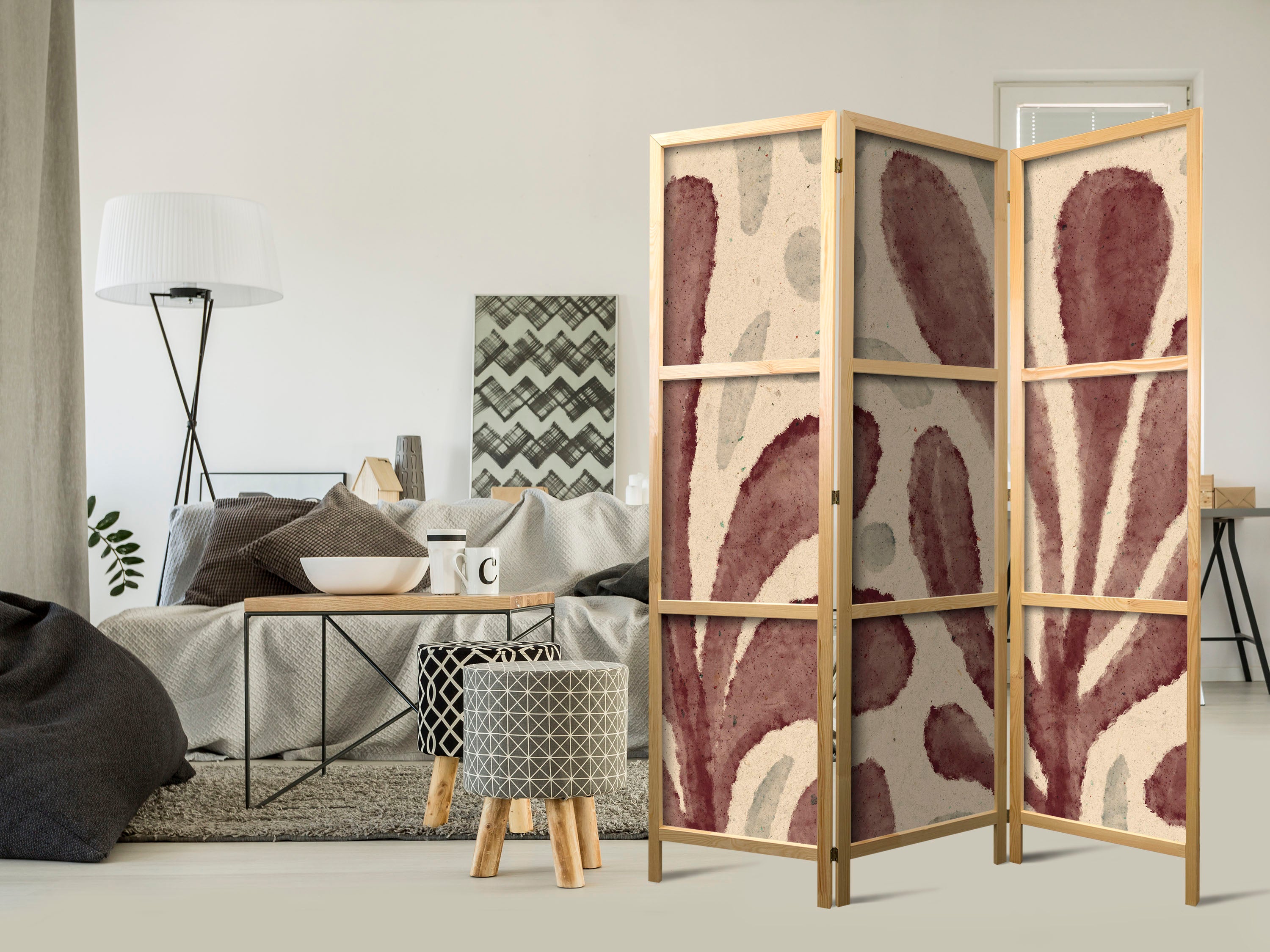 Elegant Japanese Room Divider with Unique Leaf Design