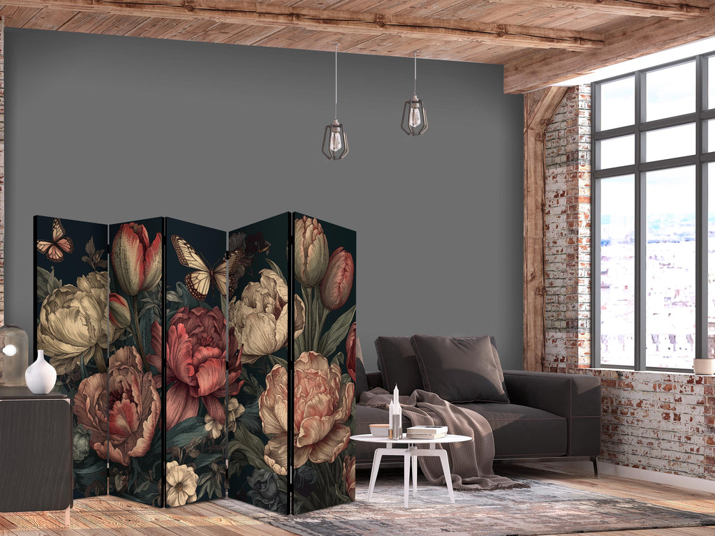 Room Divider with Floral Illustration - Turquoise Backdrop