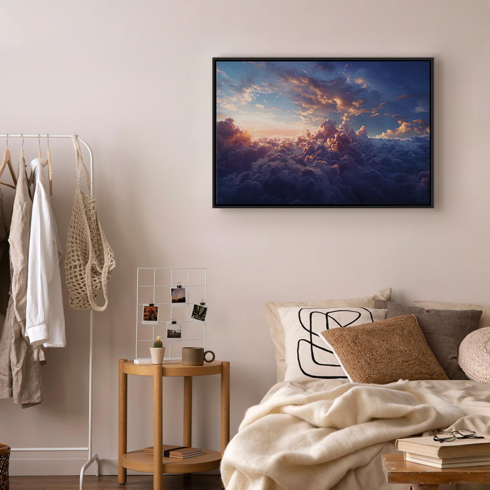 Canvas Print The Sun in Hiding: The Golden Face of the Sky