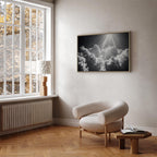 Canvas Print - Hope in the Clouds: Inspiring Rays of the Sun Awaken Emotions