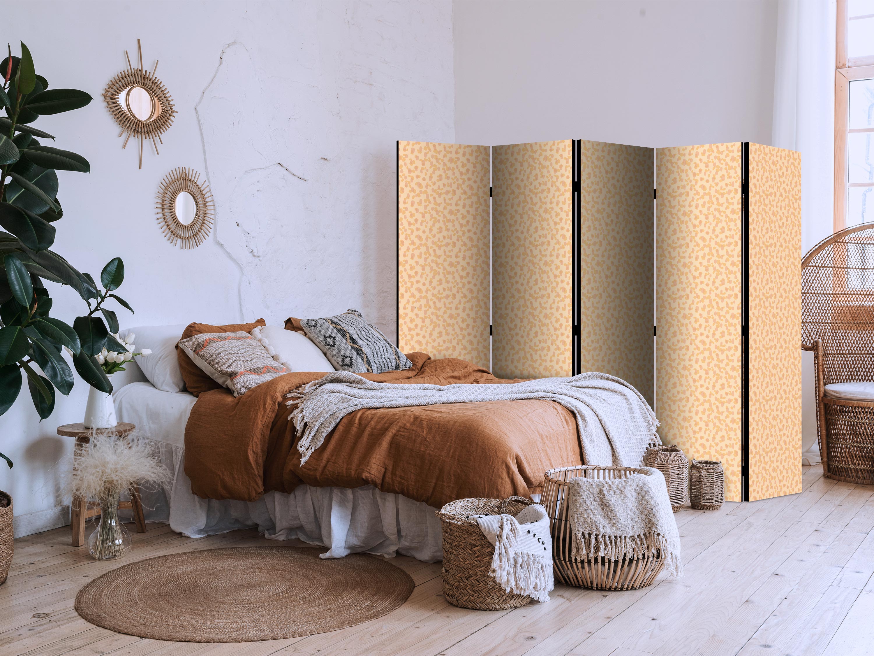 Room Divider - Tiny Dots - Peach Pattern