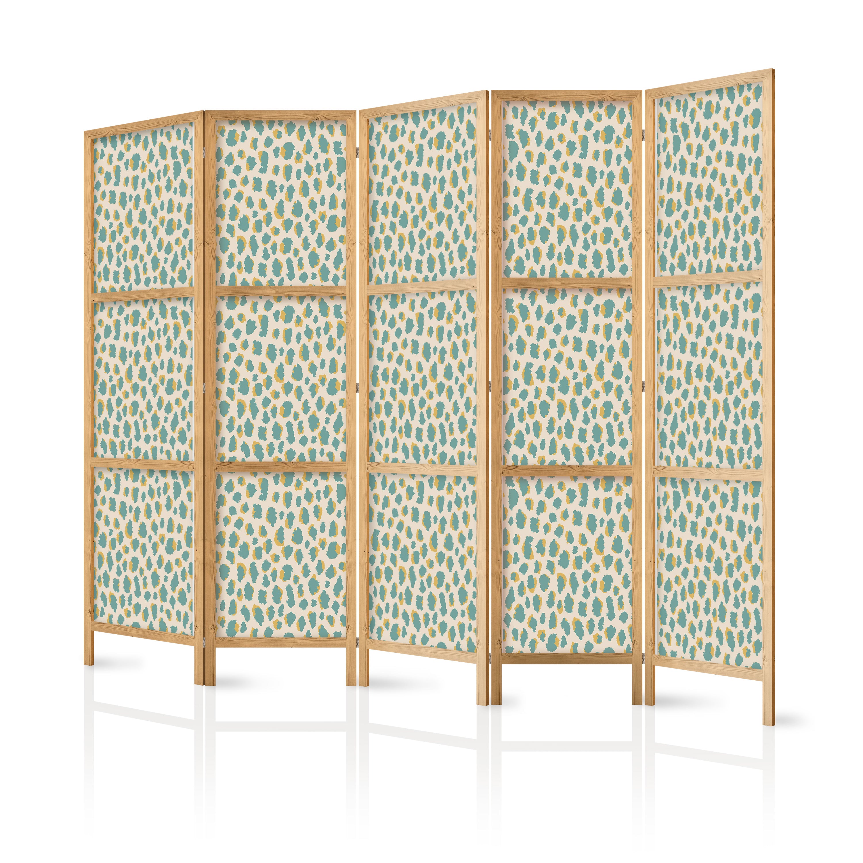 Japanese Room Divider with Giraffe Pattern
