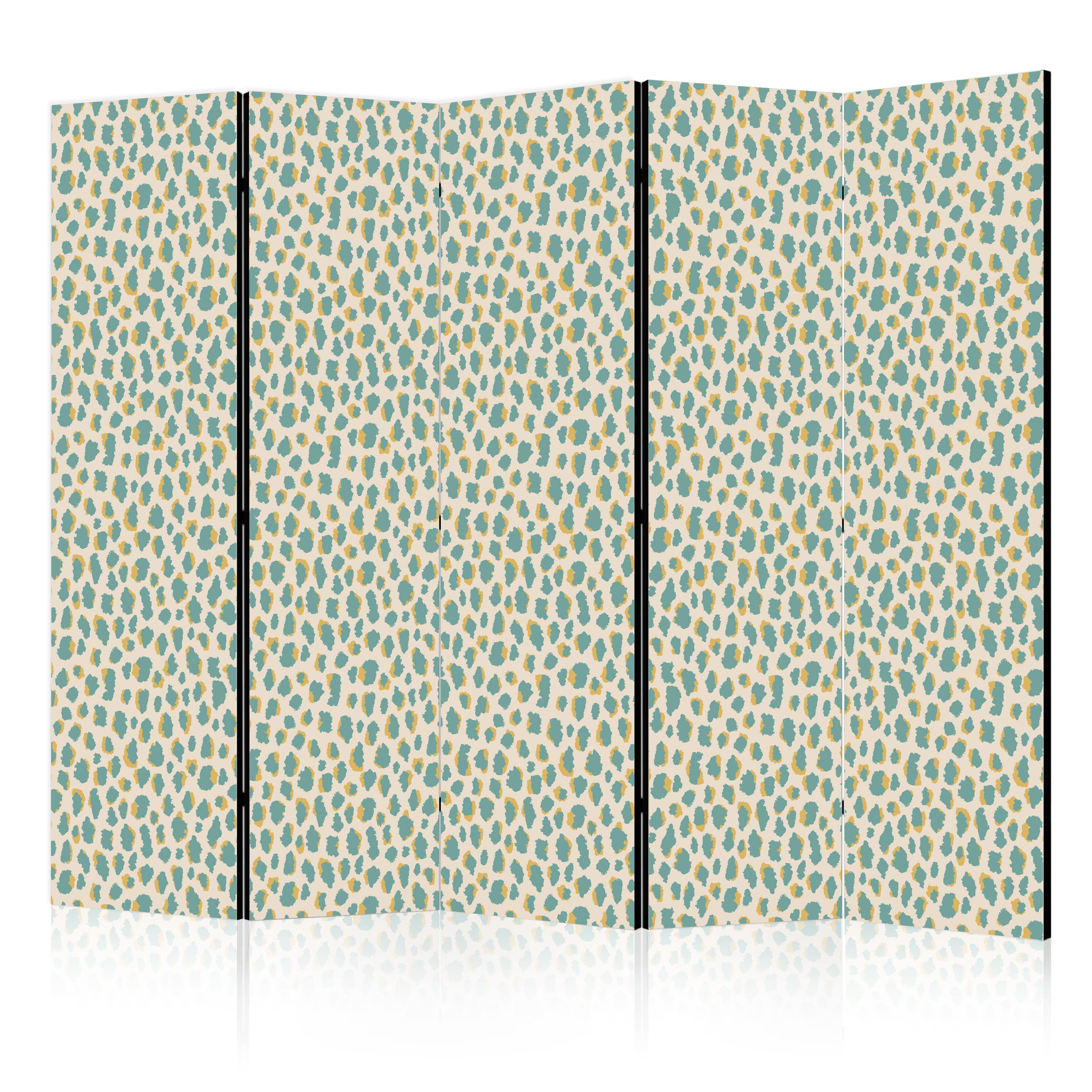 Room Divider with Giraffe Pattern in Turquoise on Light Background