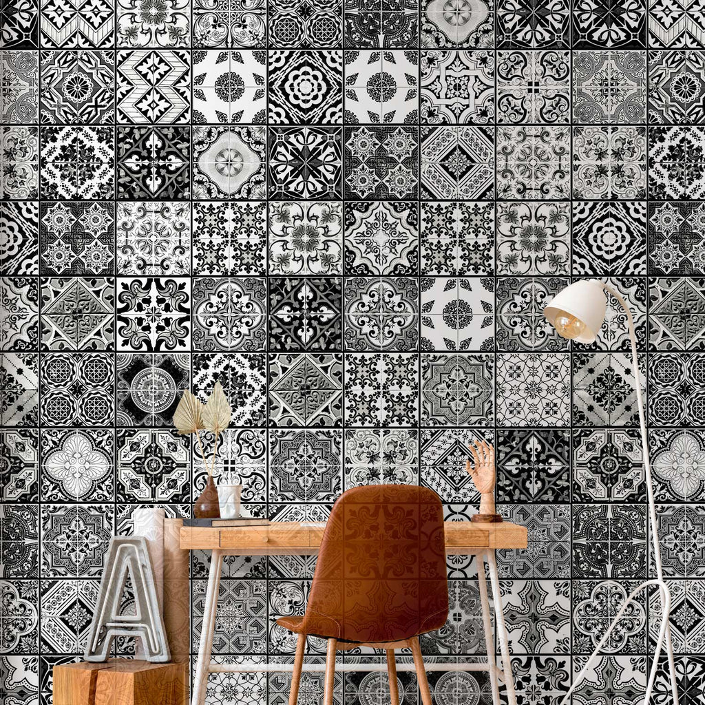 Black and White Arabesque Geometric Wallpaper