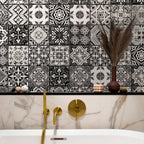 Black and White Arabesque Geometric Wallpaper