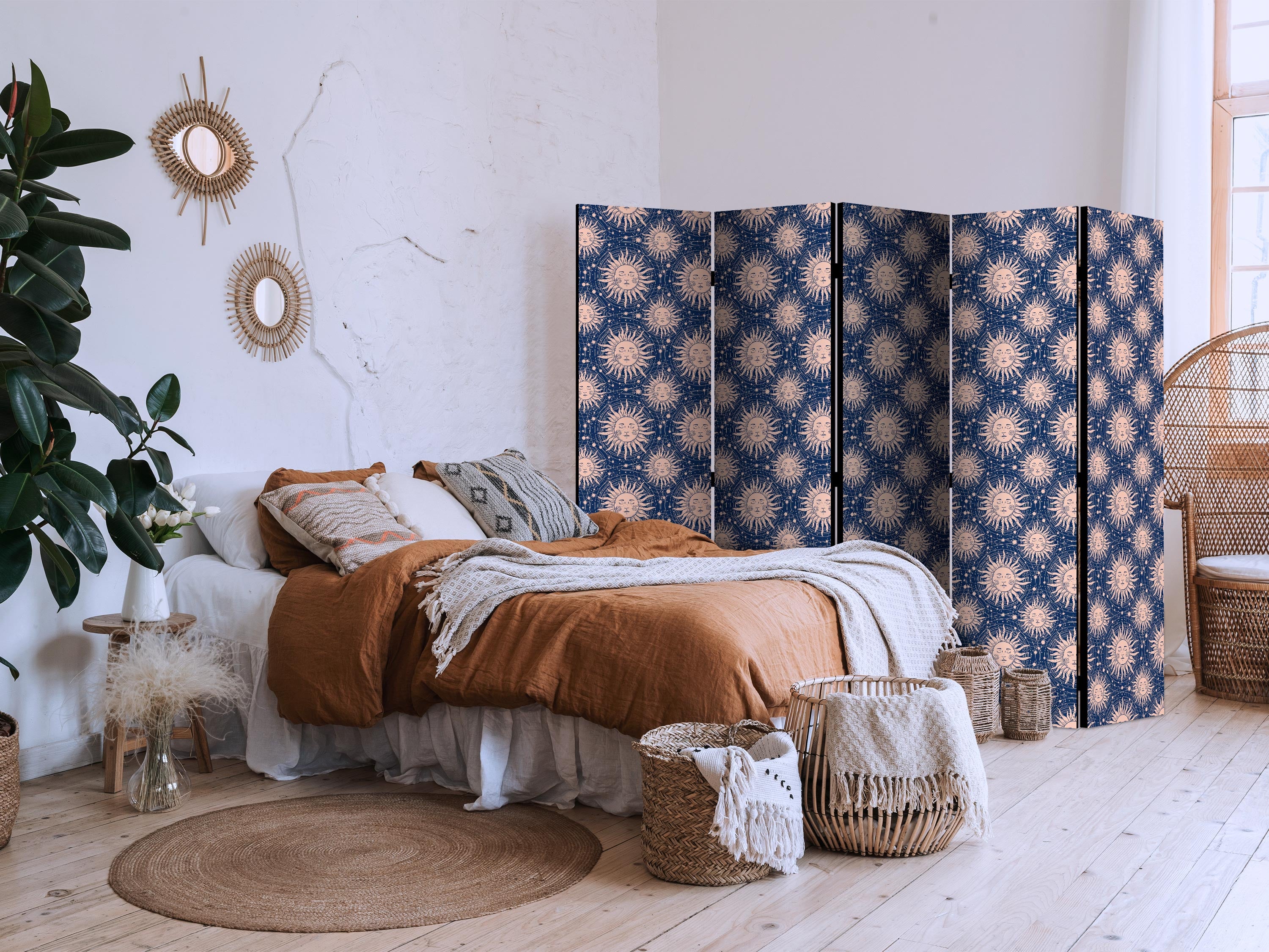 Room Divider with Sunny Pattern - Navy Background