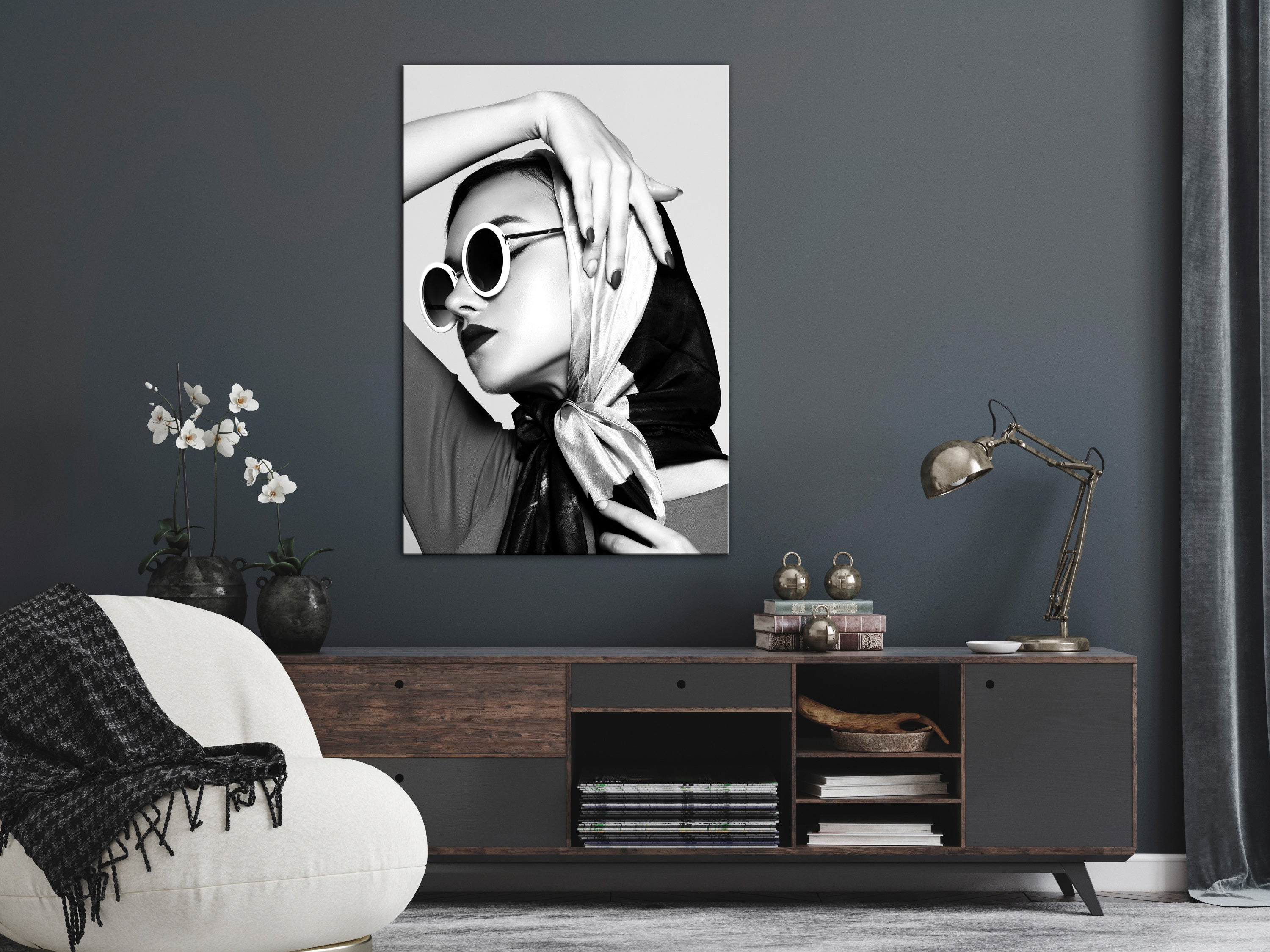 Canvas Print Vertical - Stylish Lady (1 Part)