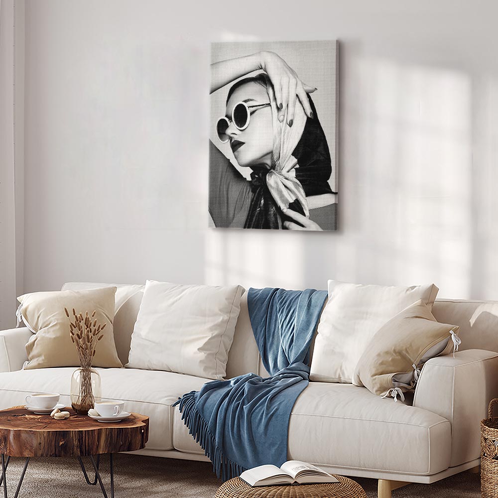 Vintage Stylish Lady Portrait Canvas Print