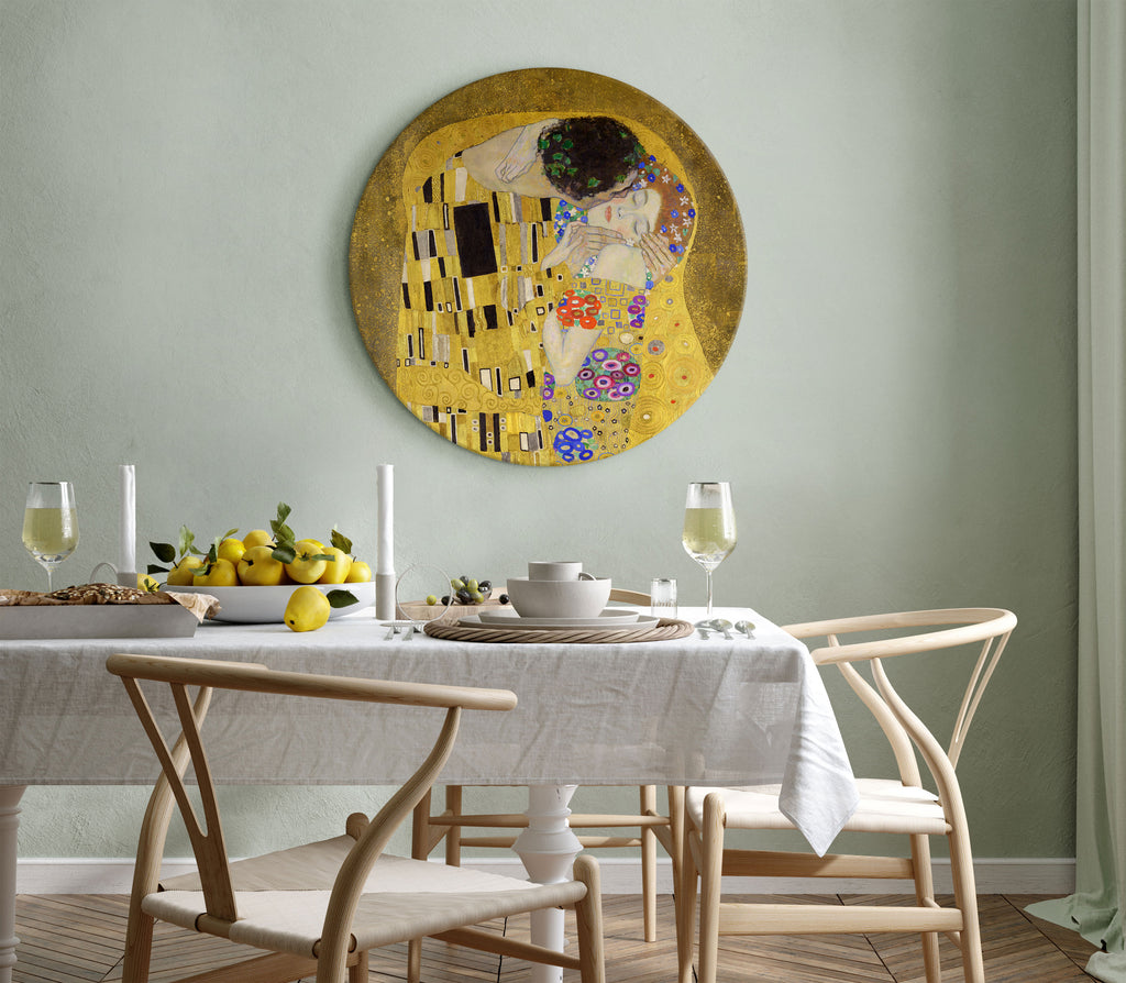 Klimt The Kiss Gold Romantic Round Canvas Print